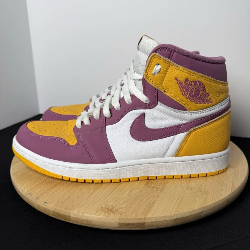 Nike pre owned